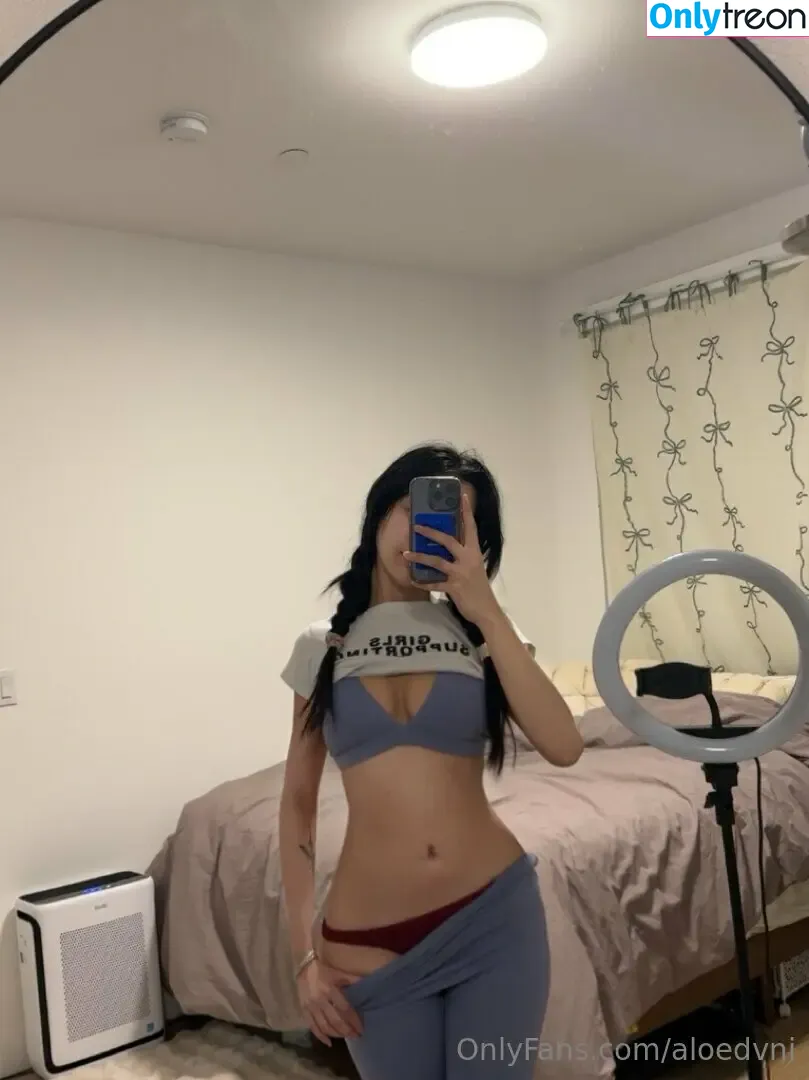 Aloedvni nude photo #0054 (Aloedvni)