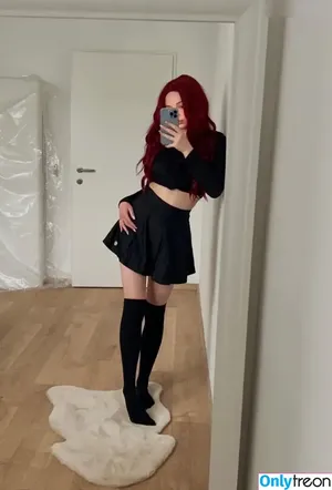 alohaleyla / alohaleyyla nude photo #0006