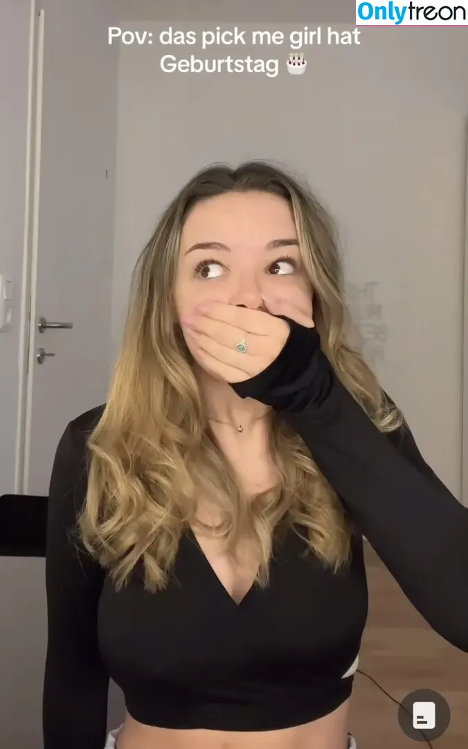 alohaleyla nude photo #0002 (alohaleyyla)