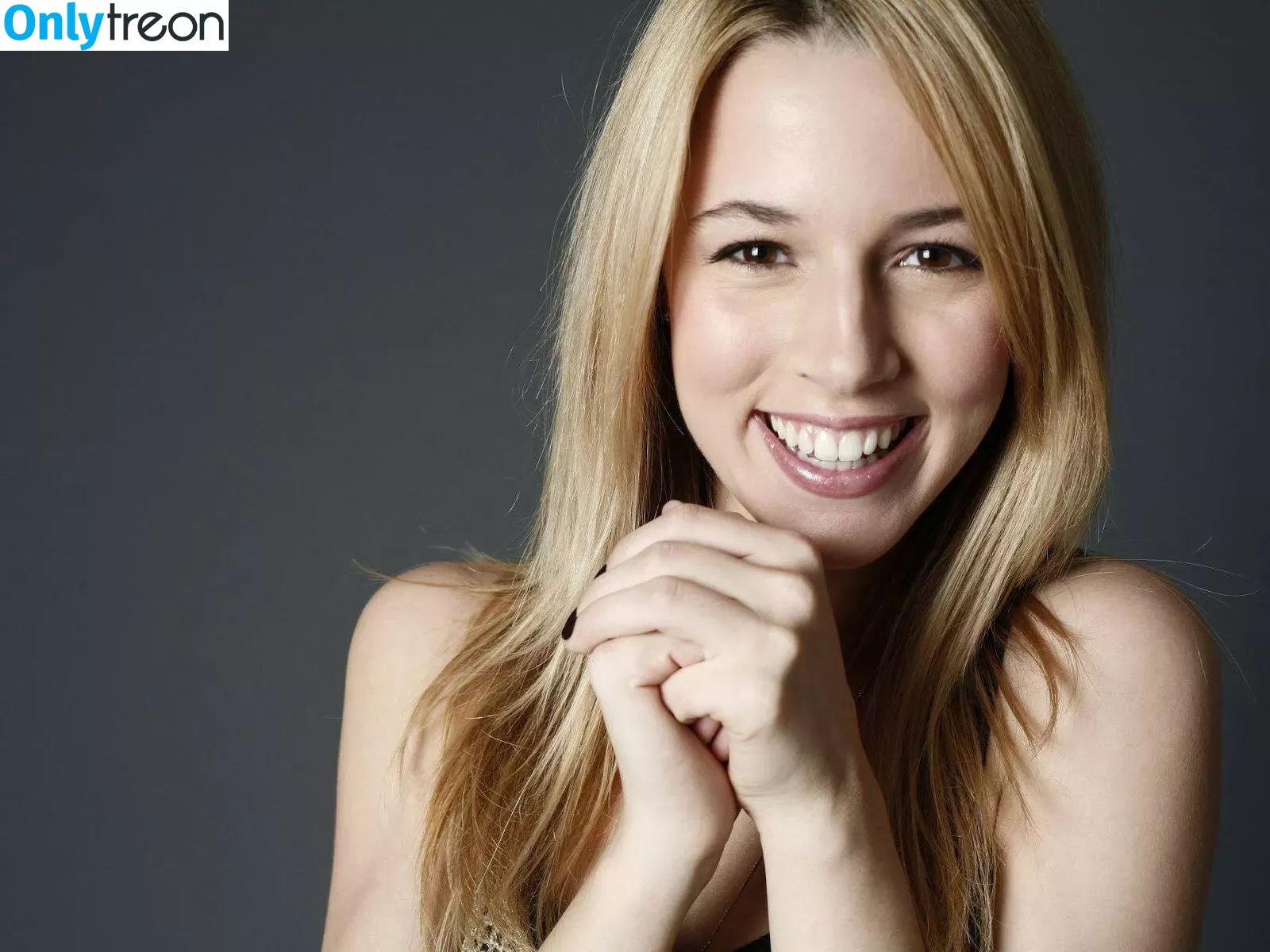 Alona Tal nude photo #0042 (alonatal)