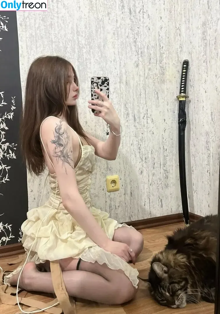 alskohope голая photo #0281 (clarahope)
