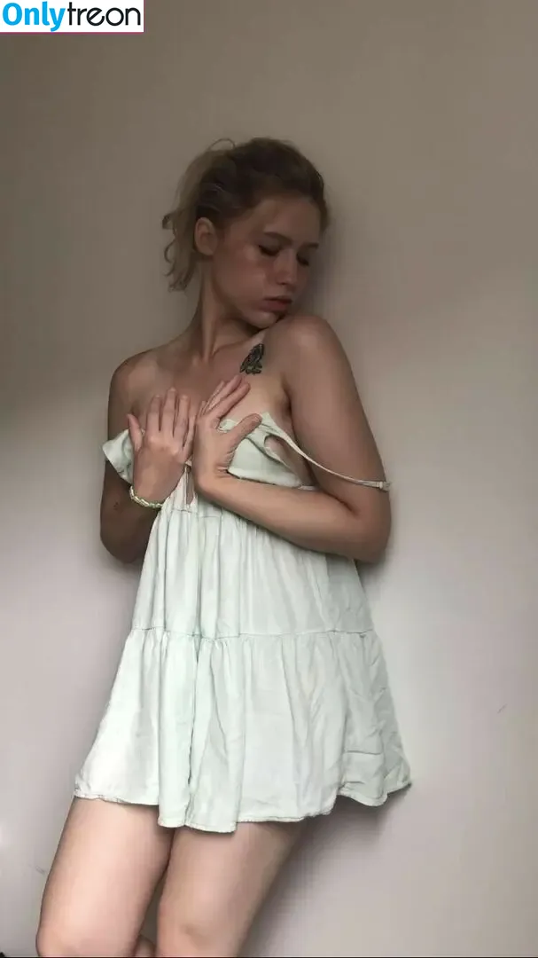 Alsoevan nude photo #0002 (Evaningotham / Evieblair)