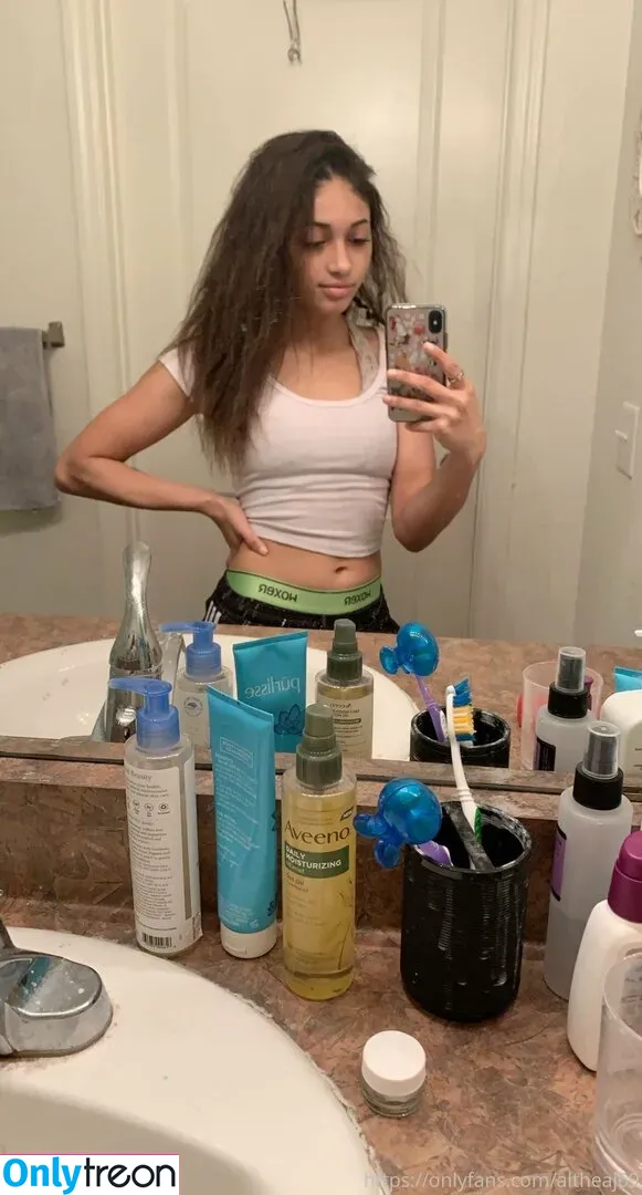 altheaj69 nude photo #0008 (_altheaj69)
