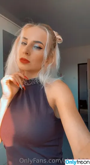  nude photo #0005