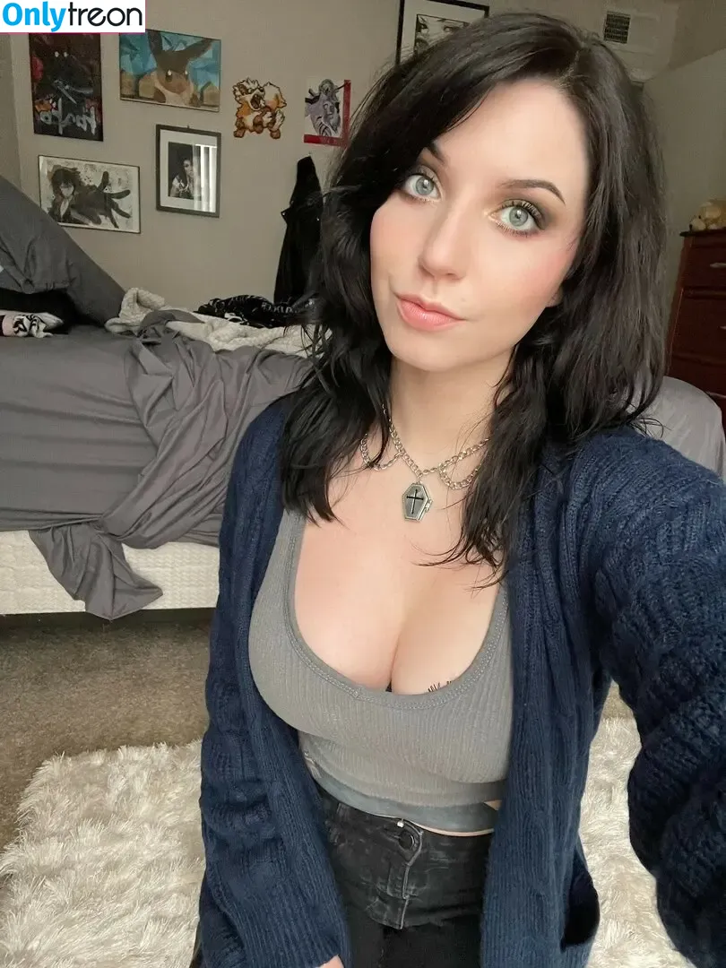 Alxxandrea nude photo #0023 (onlyalexxandraxox)