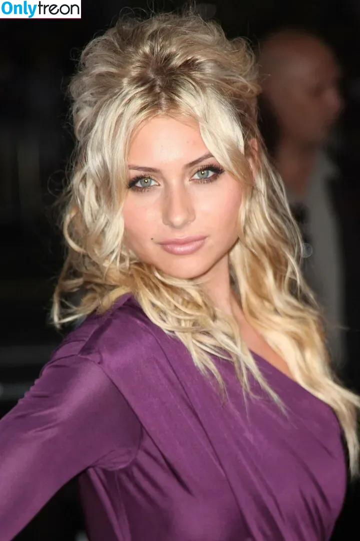 Aly Michalka голая photo #0140 (iamaly)