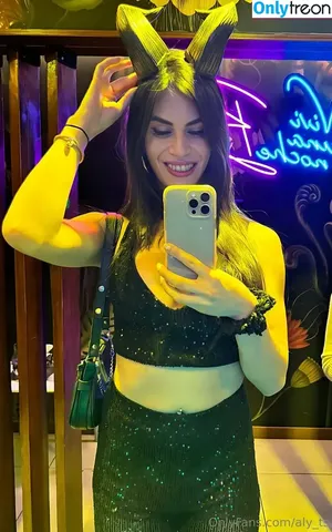 aly_ts / alyjofficial / 💜𝓐𝓵𝔂💜 фото голая #0603
