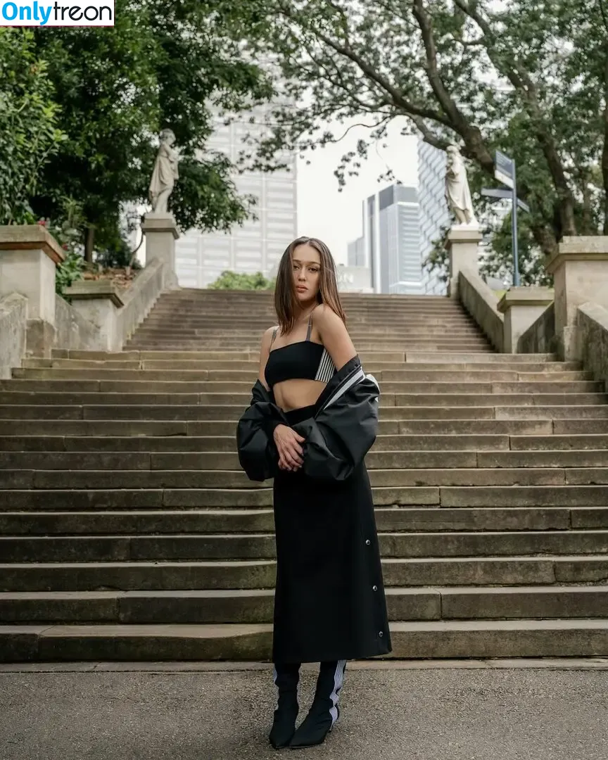 Alycia Debnam Carey nude photo #1350 (DebnamCarey / alyciajasmin)