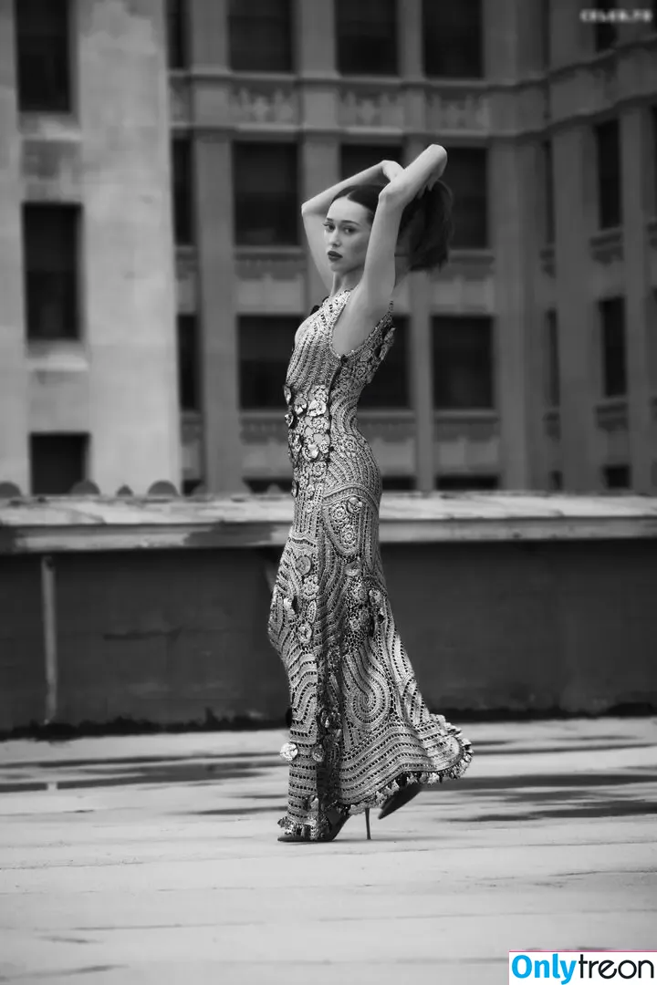 Alycia Debnam Carey nude photo #1402 (DebnamCarey / alyciajasmin)