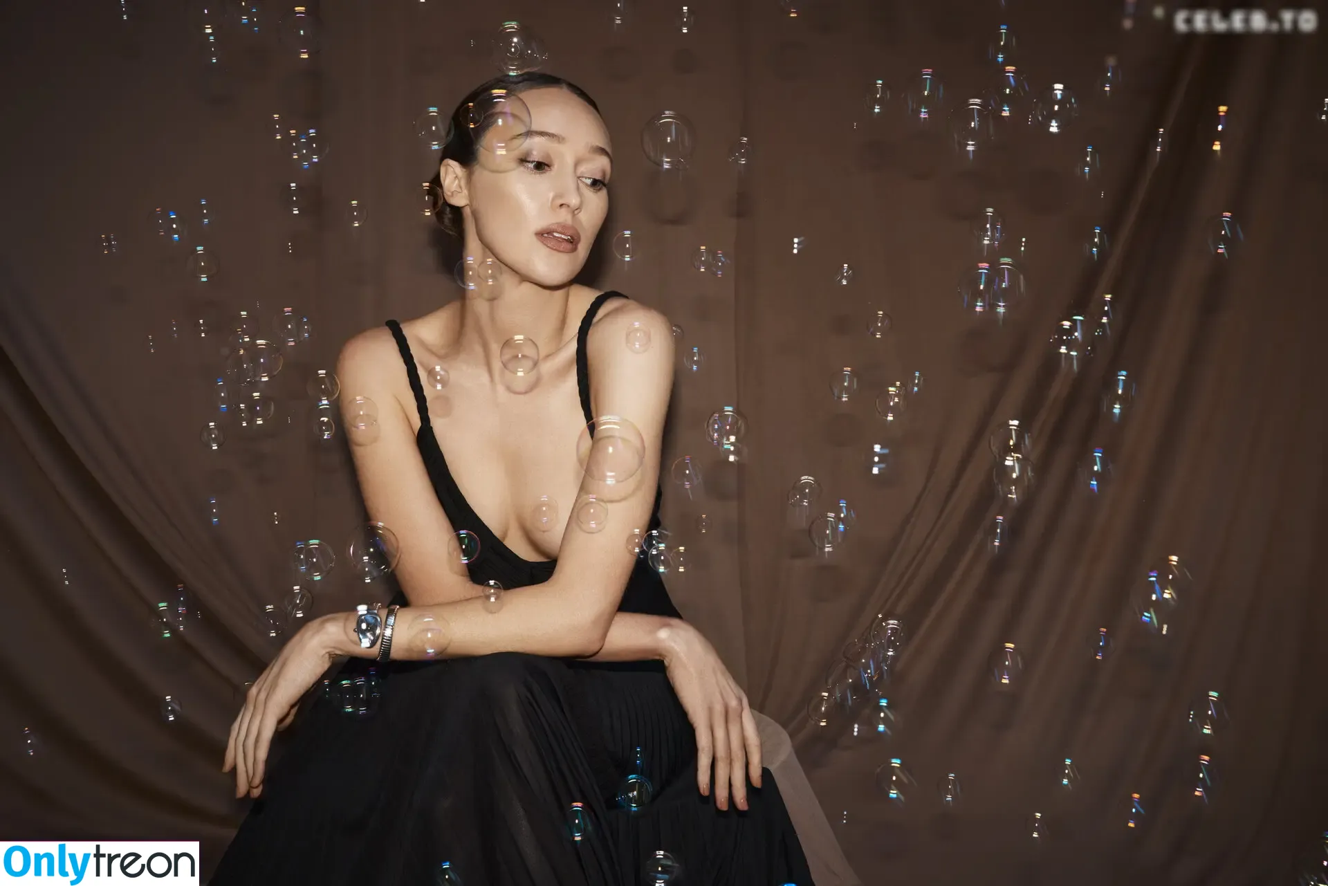 Alycia Debnam Carey nude photo #1404 (DebnamCarey / alyciajasmin)