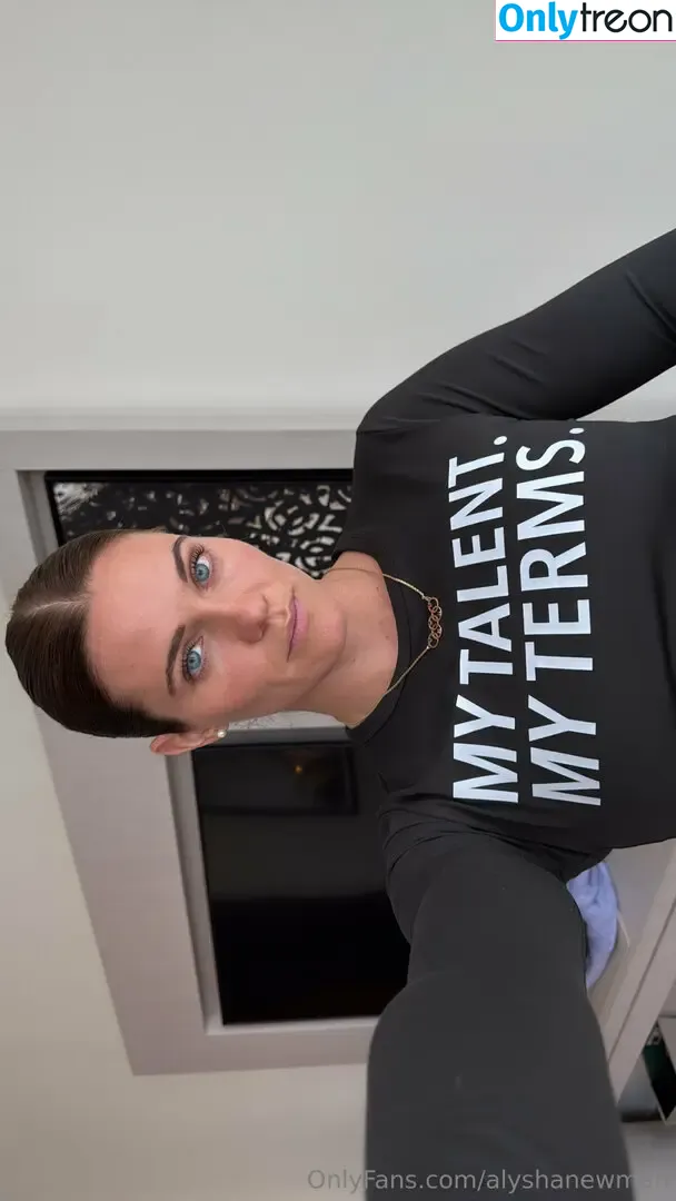 alyshanewman nude photo #0128 (alyshanewman)