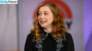 Alyson Hannigan / alysonhannigan фото голая #0377