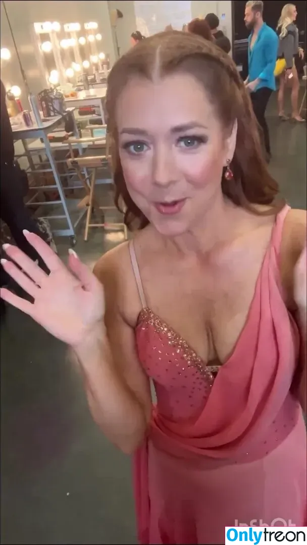 Alyson Hannigan голая photo #0164 (alysonhannigan / u64276282)