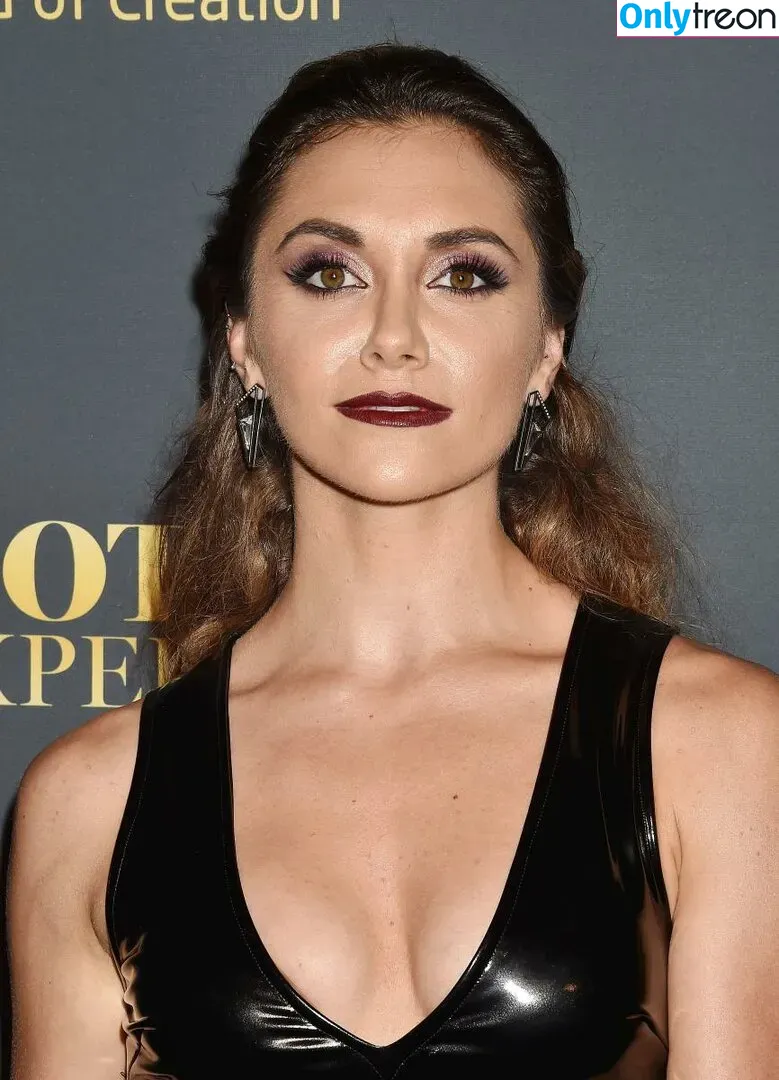 Alyson Stoner nude photo #0059 (alysonstoner)