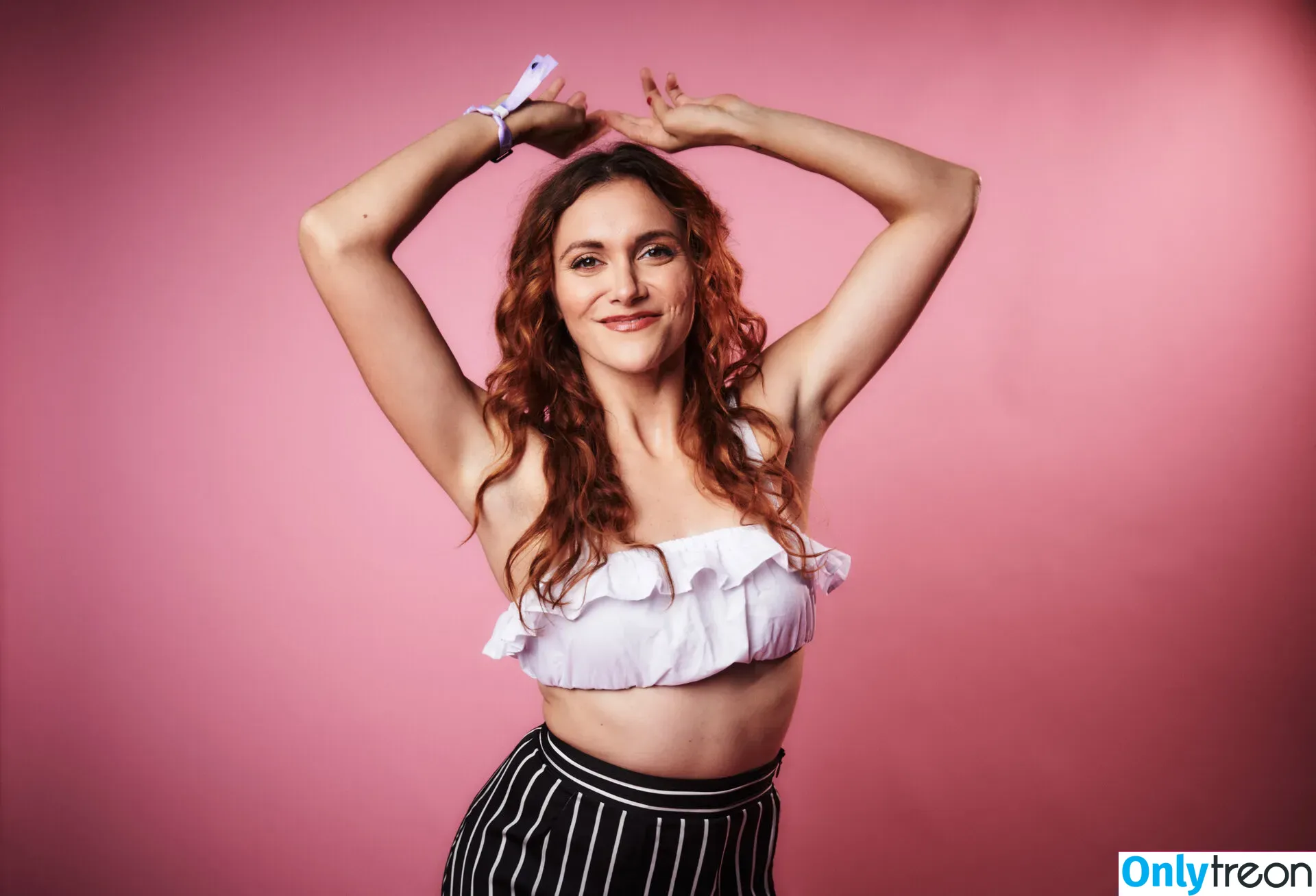 Alyson Stoner голая photo #0137 (alysonstoner)