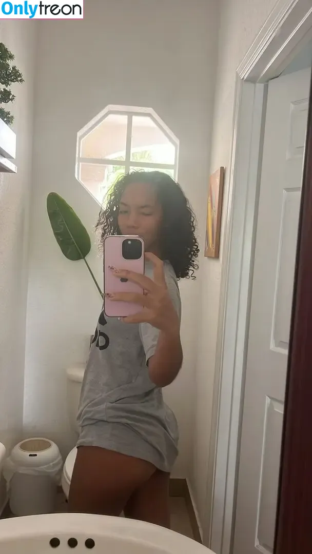 alysontsang nude photo #0033 (plantbasedpussey)