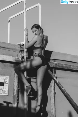 Alyssa Arce / alina770 / miss_alyssaarce / missalyssaarce фото голая #0527