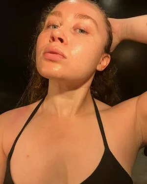 Alyssa Cleversey / lyss.fits фото голая #0096