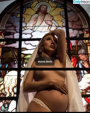 @alyssa_devils / alyssa.devils / alyssa_devils nude photo #0001