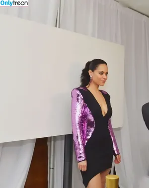Alyssa Diaz / alydiaz nude photo #0003