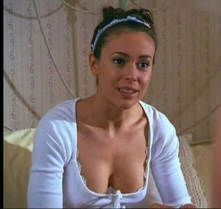 Alyssa Milano / alyssa_milano / milano_alyssa / milanoxxx nude photo #0498