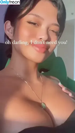 Alyssa Silos / Alythuh nude photo #0369