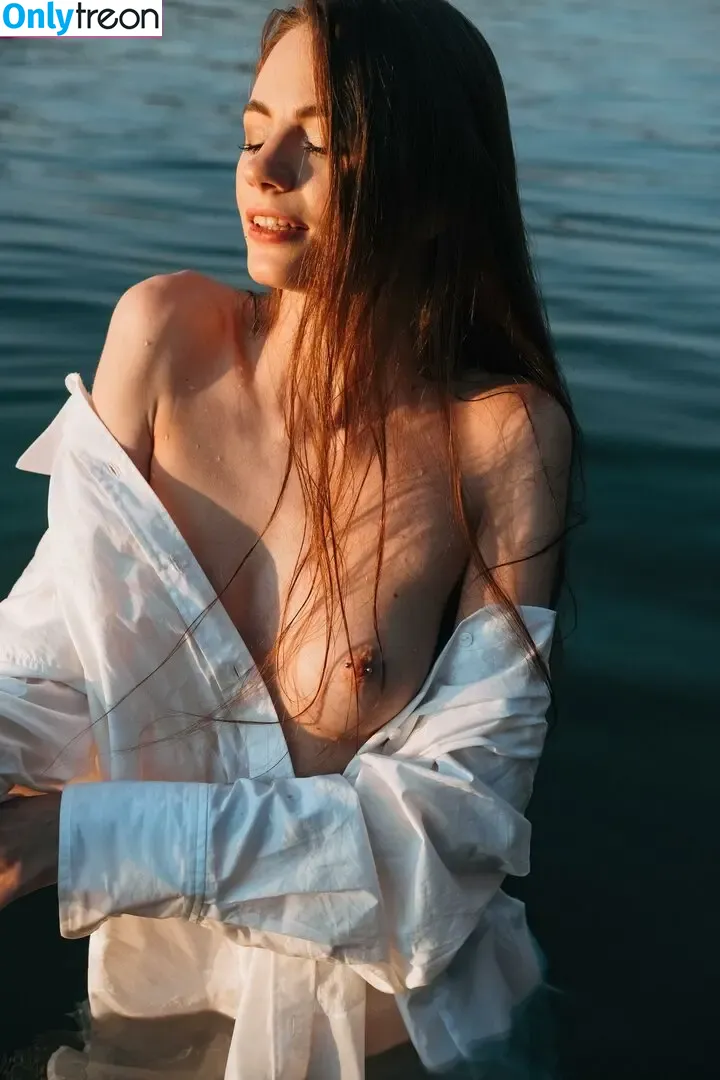 Alyssa_Smit nude photo #0036 (alicesmitsweet)