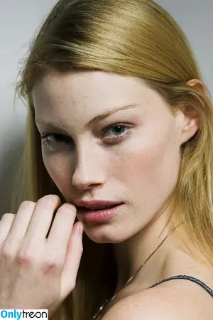 Alyssa Sutherland / TheRealAlyssaS фото голая #0103