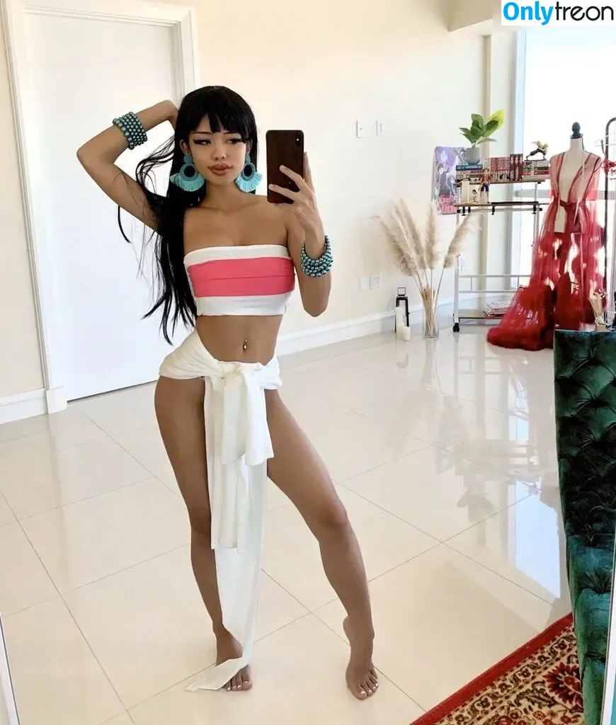 Alythuh nude photo #0024 (Alythuh)