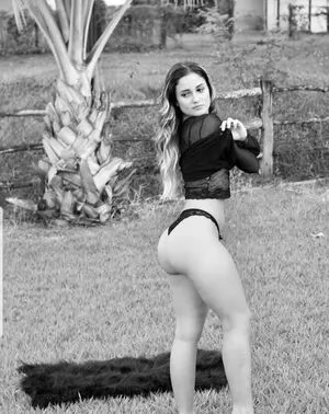  nude photo #0007
