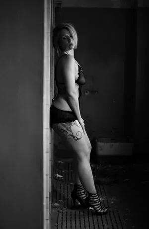 Amanda Busty / busty.amanda фото голая #0008