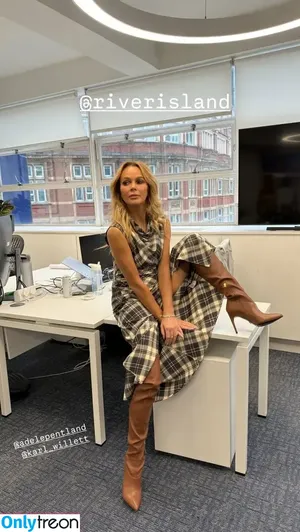 Amanda Holden / amanda_holden / noholdenback nude photo #2620