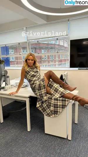Amanda Holden / amanda_holden / noholdenback nude photo #2621