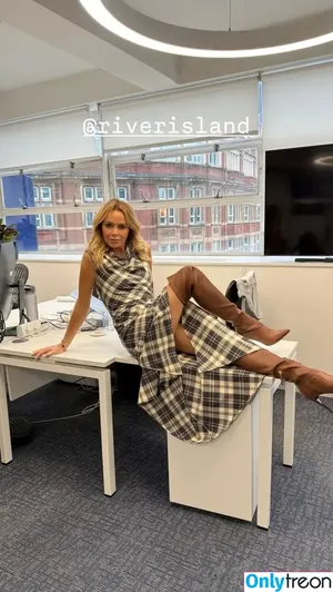 Amanda Holden / amanda_holden / noholdenback nude photo #2630