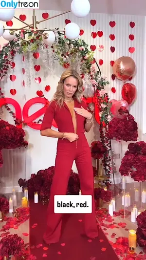 Amanda Holden / amanda_holden / noholdenback nude photo #2659