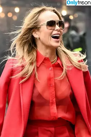 Amanda Holden / noholdenback nude photo #2788