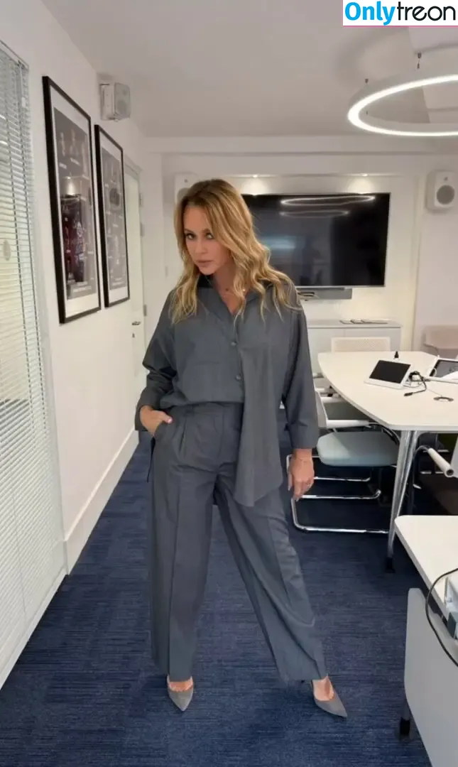 Amanda Holden nude photo #2711 (amanda_holden / noholdenback)
