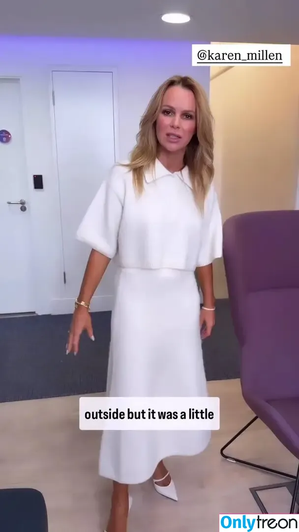 Amanda Holden nude photo #2919 (amanda_holden / noholdenback)
