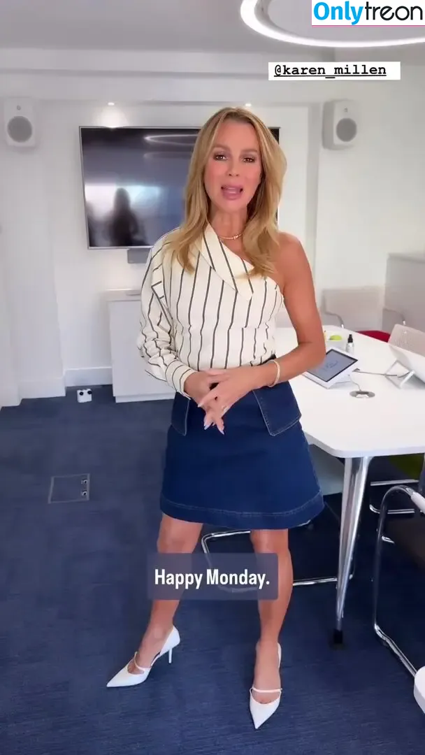 Amanda Holden nude photo #2985 (amanda_holden / noholdenback)
