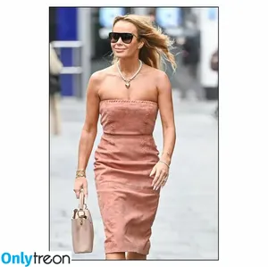 Amanda Holden / amanda_holden / noholdenback nude photo #3195