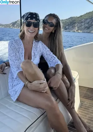 Amanda Holden / amanda_holden / noholdenback nude photo #3313