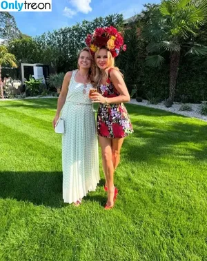 Amanda Holden / amanda_holden / noholdenback nude photo #3329