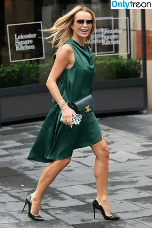 Amanda Holden / amanda_holden / noholdenback nude photo #3349