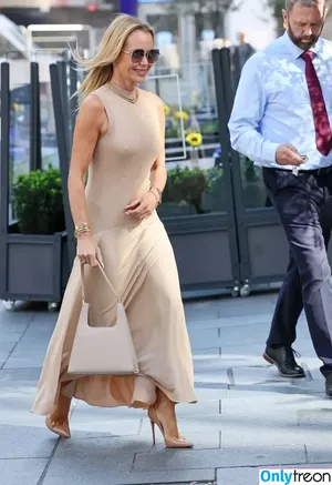 Amanda Holden / amanda_holden / noholdenback nude photo #3367