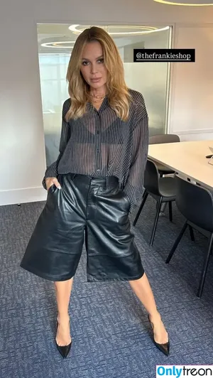Amanda Holden / amanda_holden / noholdenback nude photo #3374