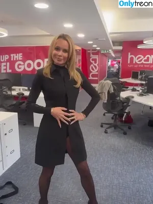 Amanda Holden / amanda_holden / noholdenback nude photo #3425
