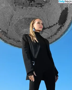 Amanda Holden / amanda_holden / noholdenback фото голая #3483