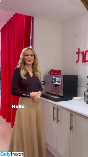 Amanda Holden / amanda_holden / noholdenback фото голая #3488