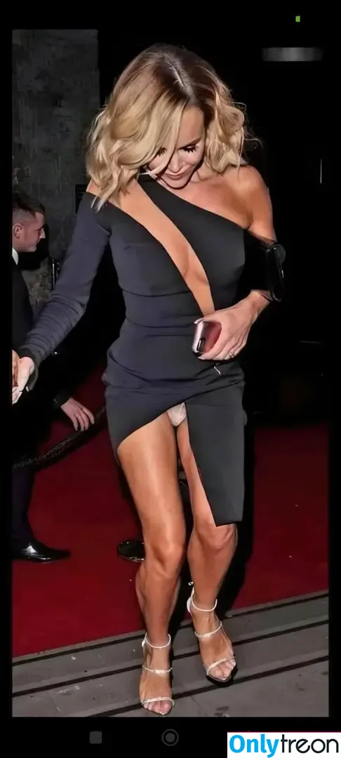 Amanda Holden голая photo #3303 (amanda_holden / noholdenback)