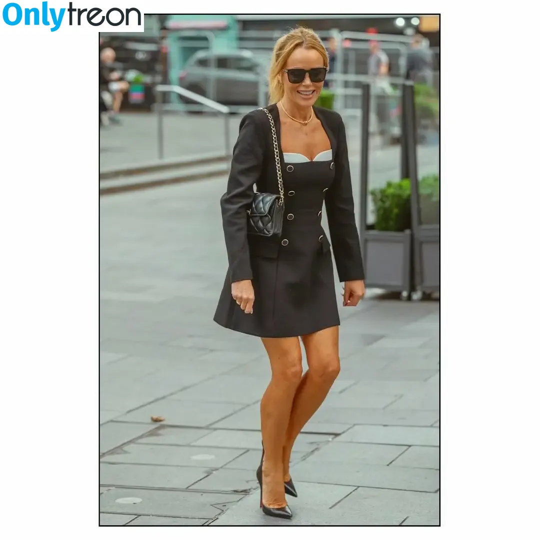 Amanda Holden голая photo #3363 (amanda_holden / noholdenback)